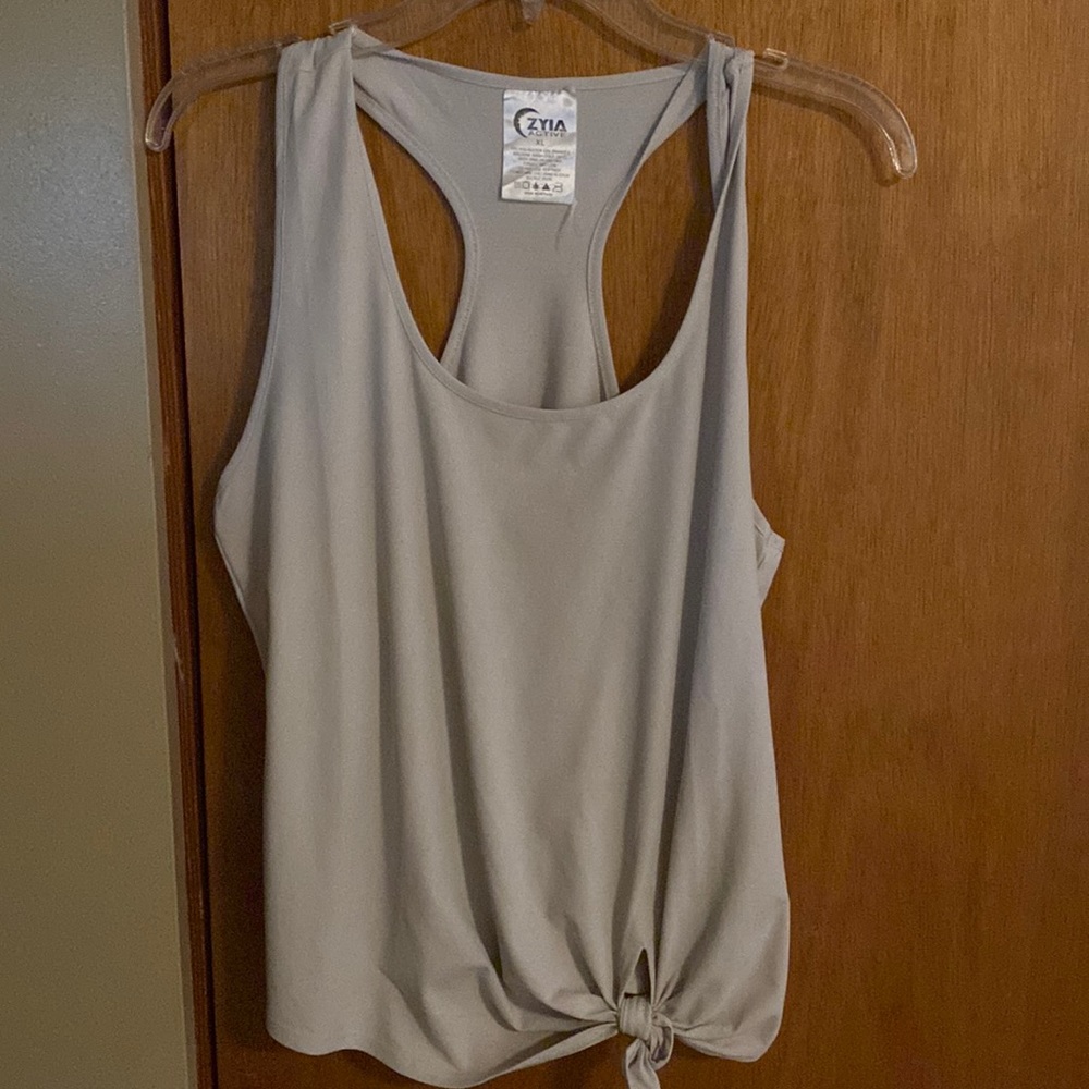 Zyia active tie tank. Worn once.